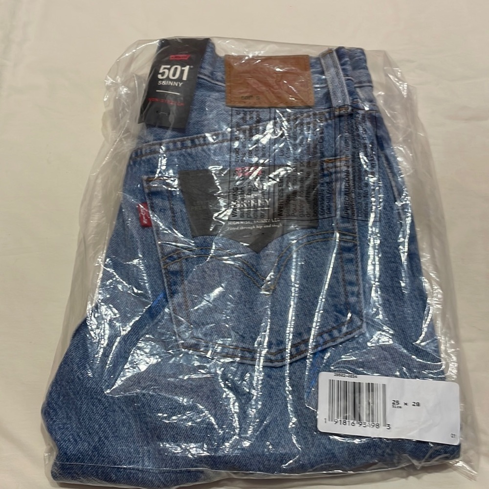 Levi’s High Rise Skinny Leg Jeans